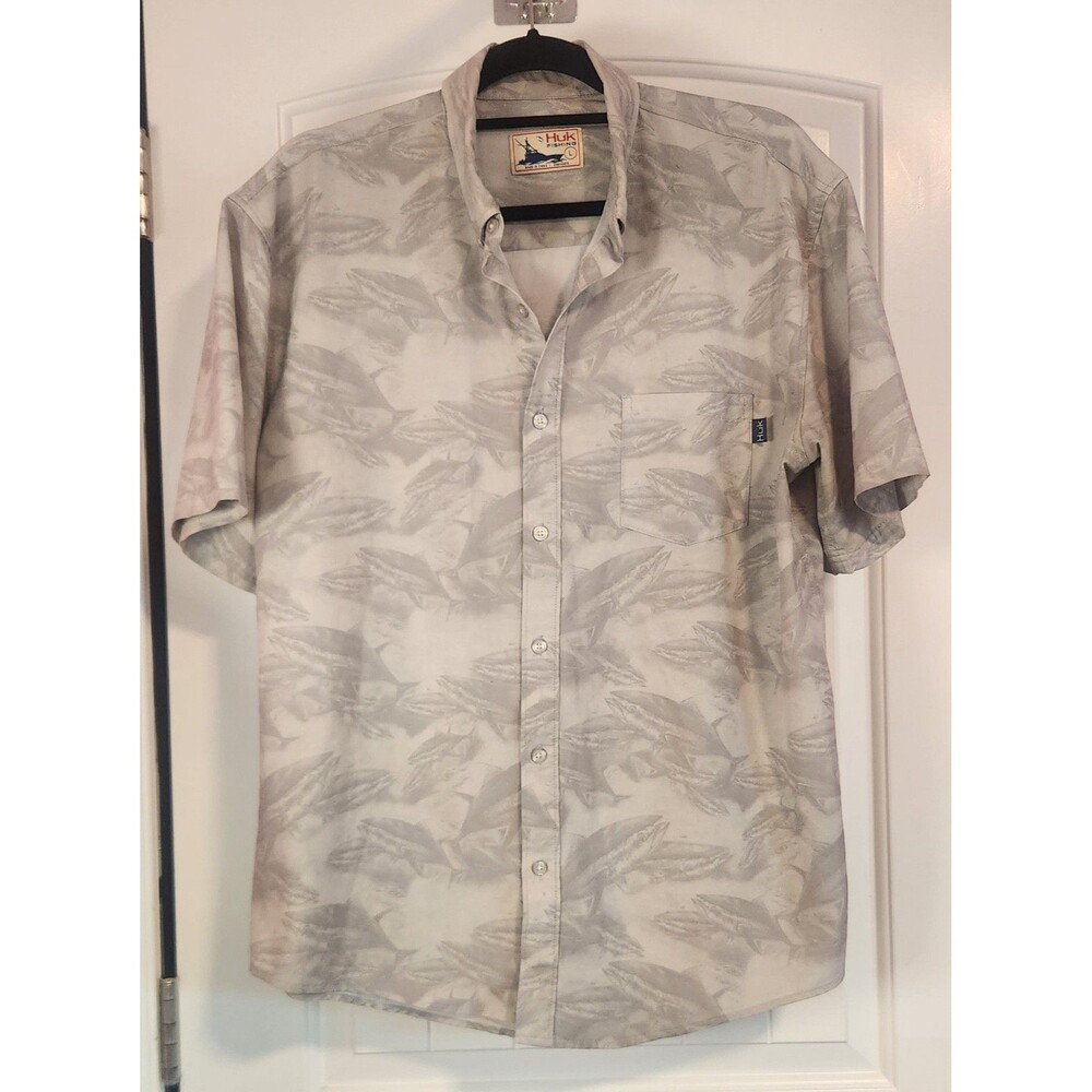 Huk Fishing Short Sleeve Button Down Shirt Gray Shark Print Mens Large